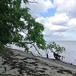 Panoramic Retreat-by Traum * Hejls