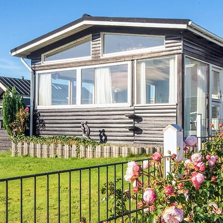 Panoramic Retreat-by Traum Hejls